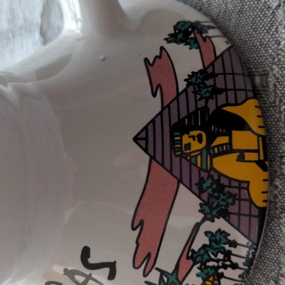 Vintage Las Vegas Mug MIRAGE No Spill DONMAR 93 travel Plaza MGM Flamingo Luxor - Picture 5 of 12